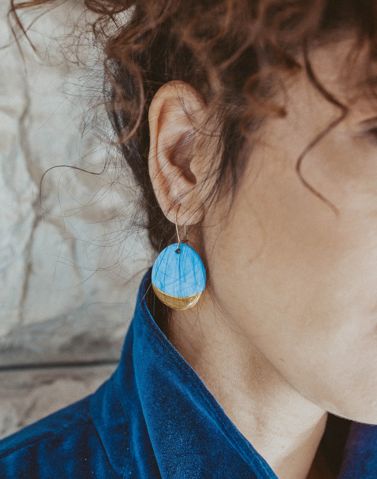 Sama -Light blue and gold colorful dangle earrings
